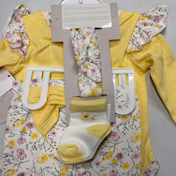 Essentials Yellow Baby Set - Picture 5 of 6